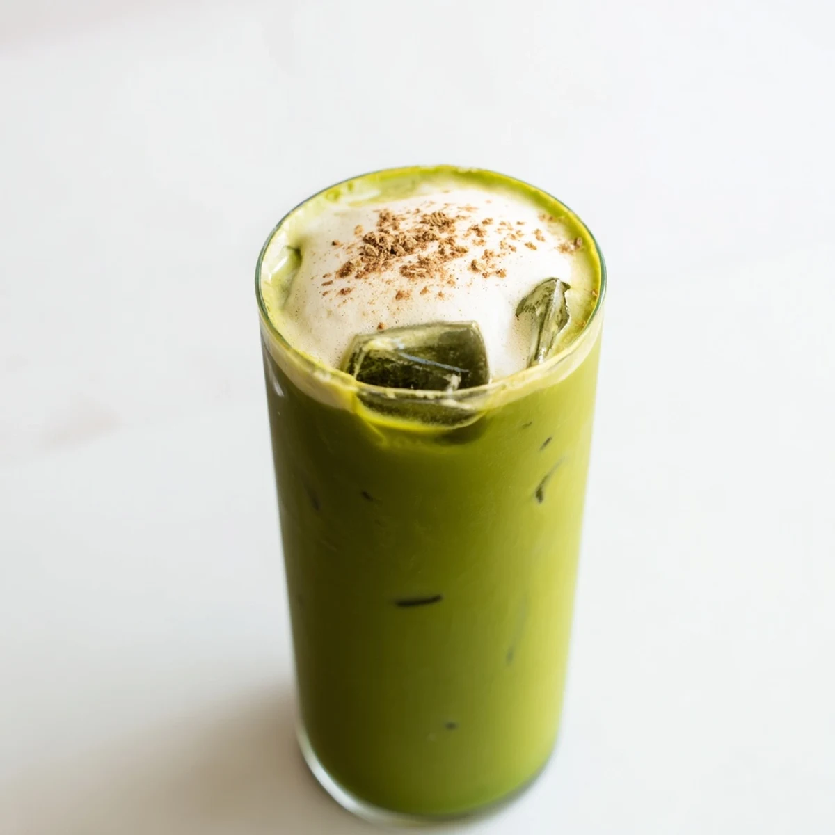 The beautiful swirl of cinnamon and matcha creates a gorgeous Cinnamon Roll Iced Matcha for this recipe.